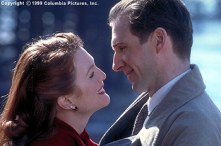 Julianne Moore and Ralph Fiennes